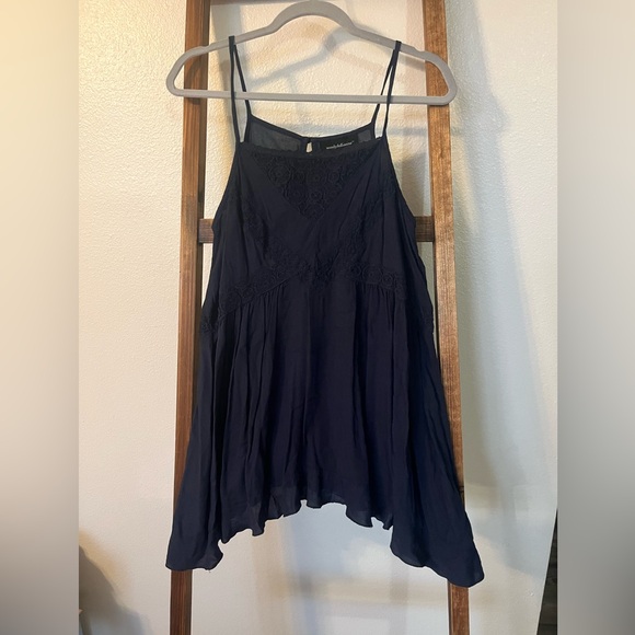 Wendy Bellissimo Tops - Wendy Bellissimo Maternity Navy Blue Lace Accent Sleeveless Tunic Blouse M